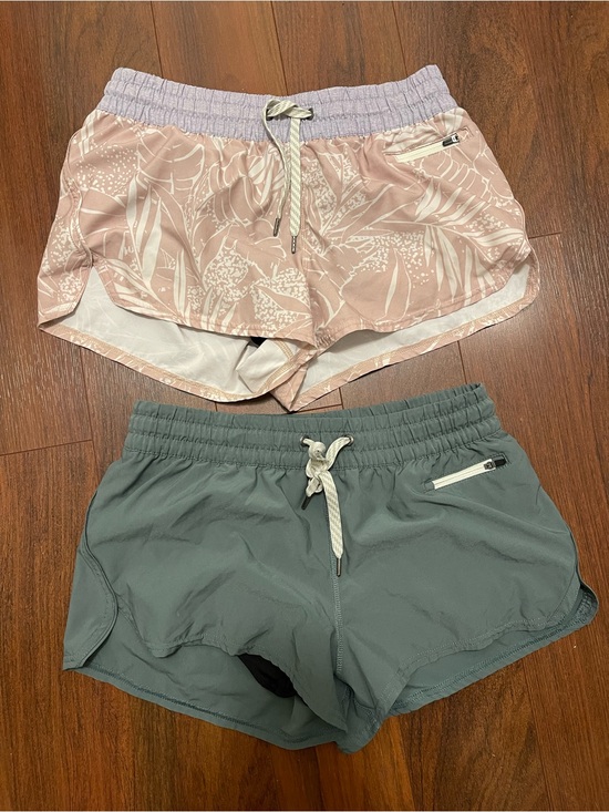 Vuori Pants - 2 pairs of Vuori shorts